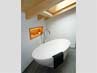 Badezimmer-Idee mit der freistehenden Badewanne Barletta