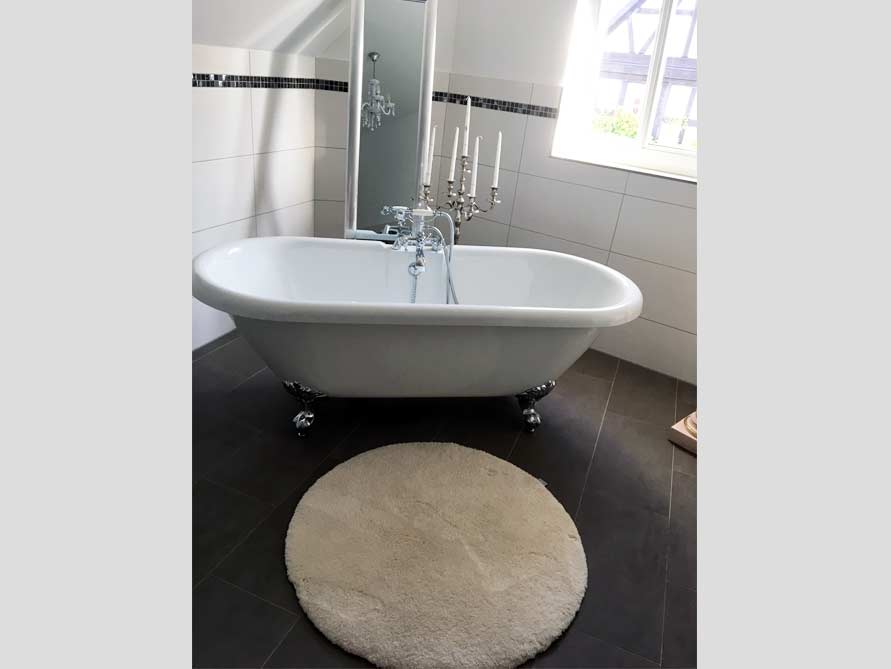 Badezimmer-Idee mit der freistehenden Badewanne Carlton 175