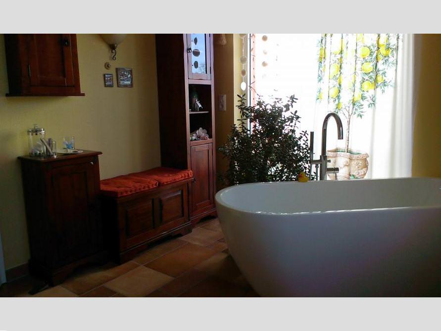 Badezimmer-Idee mit der freistehenden Badewanne Valencia